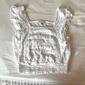 White Ruffle Top American Eagle (S)